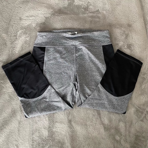 Forever 21 | Active Heather Capri Leggings - Picture 3 of 6